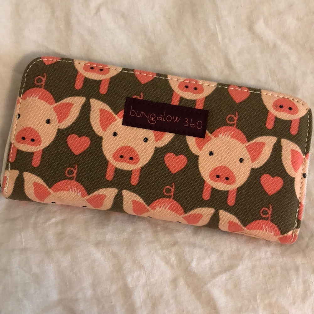 NWOT Pig Wallet